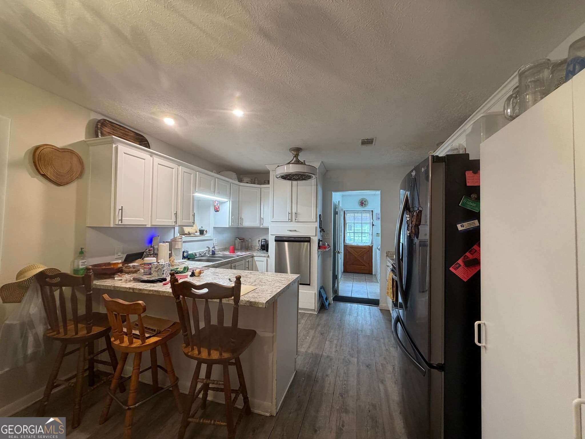 3 bedroom, 2 bathroom, 1,974 sq ft single family residence for sale at 66 W Tenth Street, Helena, GA 31037 — photo 4