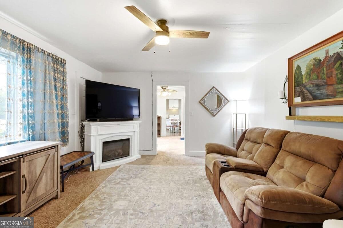 3 bedroom, 1 bathroom, 1,296 sq ft single family residence for sale at 4982 Dallas Acworth Highway, Dallas, GA 30132 — photo 10