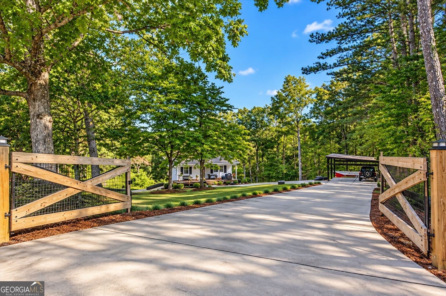 4 bedroom, 2 bathroom, 1,792 sq ft single family residence for sale at 1015 Shamrock Lane, Ball Ground, GA 30107 — photo 2