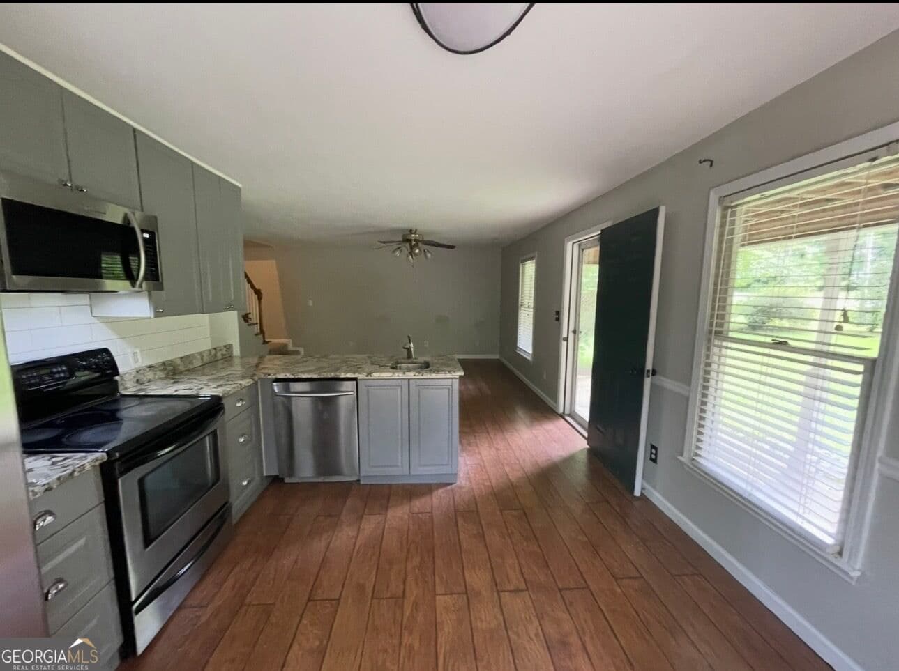 3 bedroom, 2 bathroom, 1,320 sq ft single family residence for rent at 61 Clearwater Road, Sharpsburg, GA 30277 for $1,875 a month — photo 6