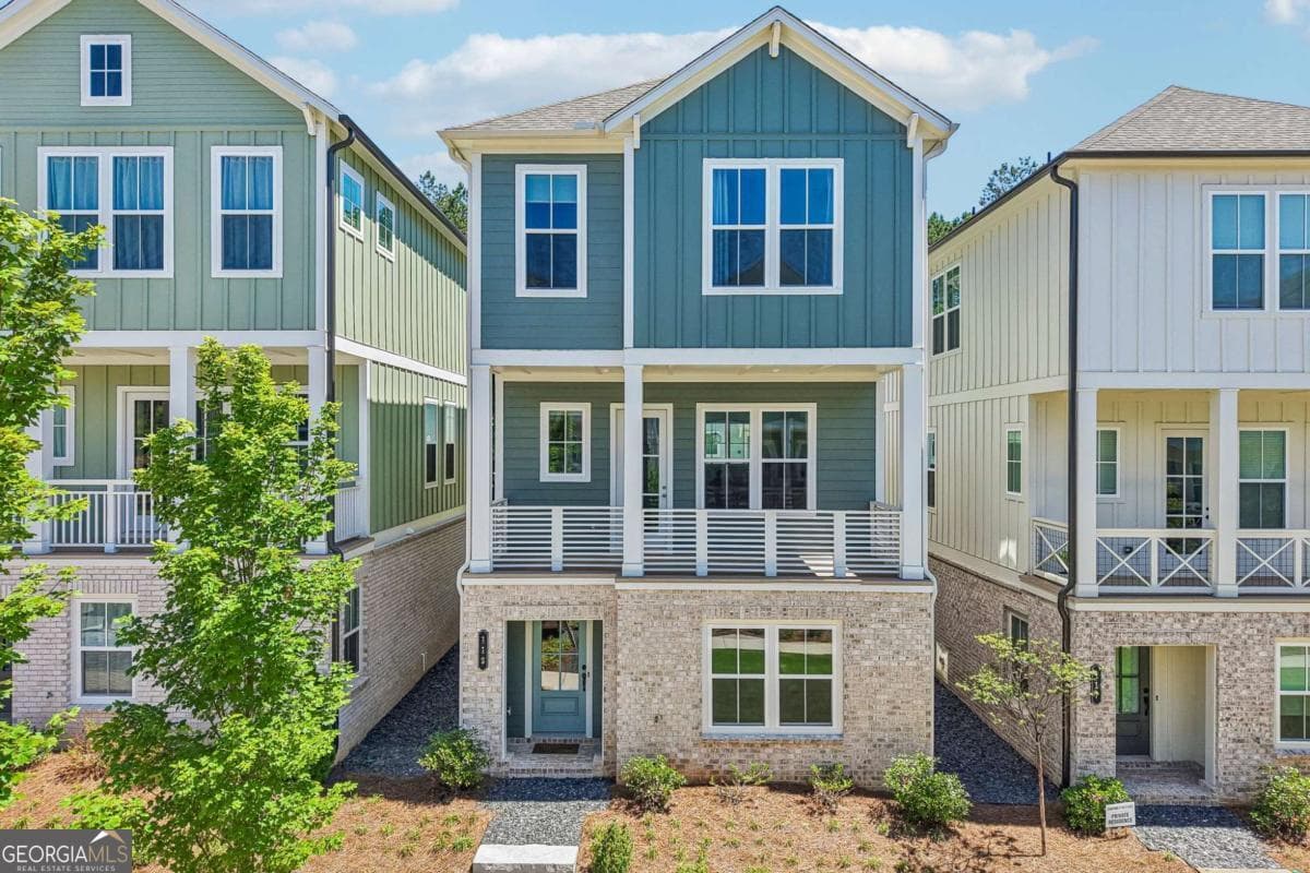 4 bedroom, 3.5 bathroom, 1,820 sq ft single family residence for sale at 119 Pinecone Parkway, Alpharetta, GA 30022 — photo 1 of 34