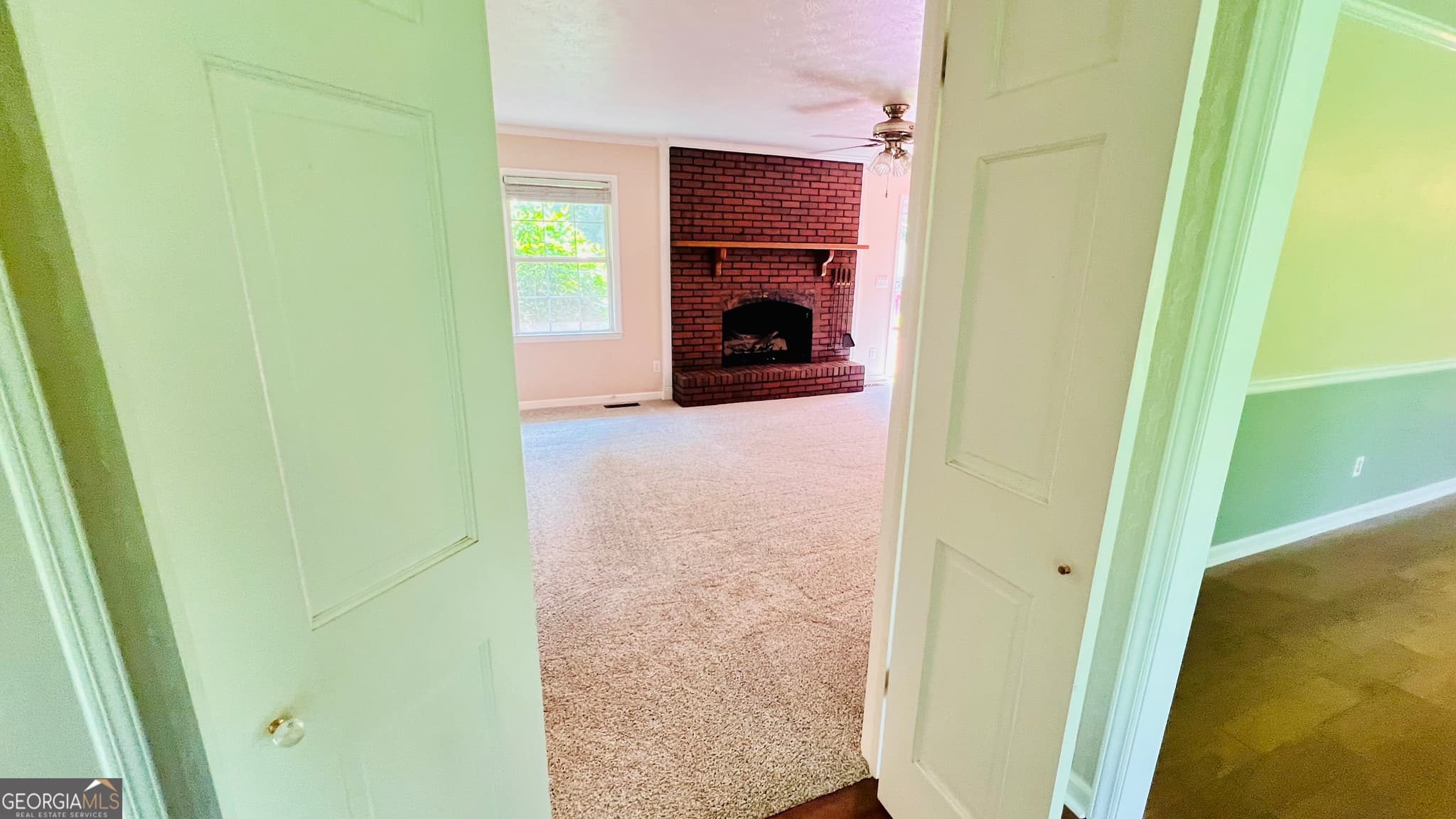 3 bedroom, 2 bathroom, 1,760 sq ft single family residence for sale at 220 Fannin Road, Griffin, GA 30223 — photo 6