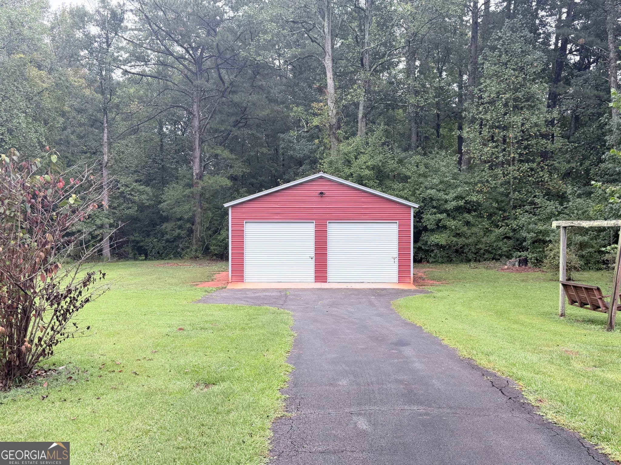3 bedroom, 2 bathroom, 1,760 sq ft single family residence for sale at 220 Fannin Road, Griffin, GA 30223 — photo 3
