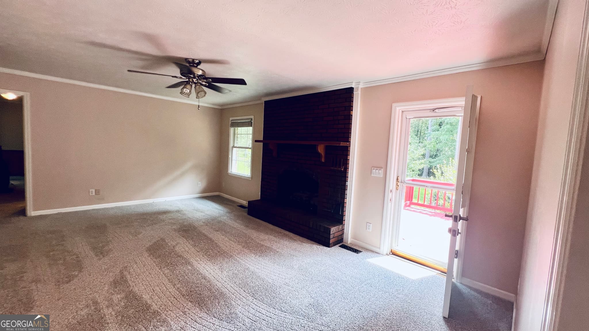 3 bedroom, 2 bathroom, 1,760 sq ft single family residence for sale at 220 Fannin Road, Griffin, GA 30223 — photo 8