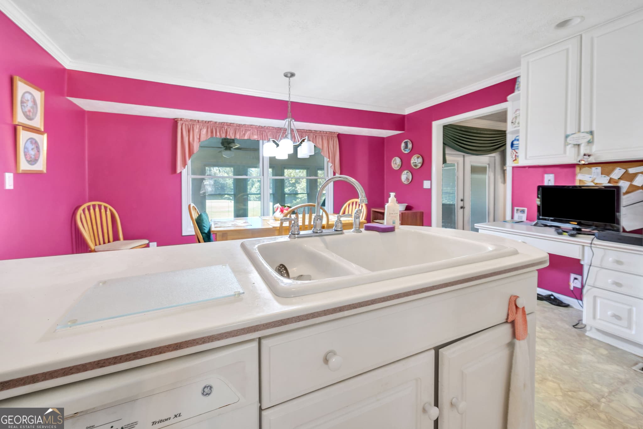 4 bedroom, 2 bathroom, 2,638 sq ft single family residence for sale at 675 Sweet Fern Court, Conyers, GA 30094 — photo 7