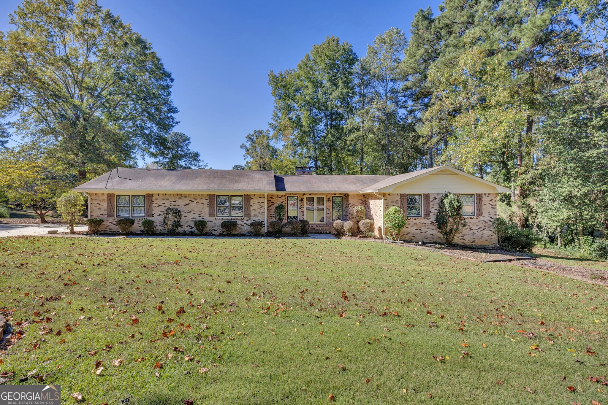 4 bedroom, 2 bathroom, 2,638 sq ft single family residence for sale at 675 Sweet Fern Court, Conyers, GA 30094 — photo 1 of 45