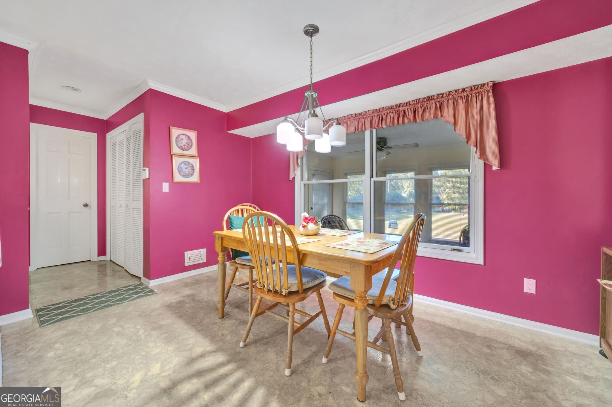 4 bedroom, 2 bathroom, 2,638 sq ft single family residence for sale at 675 Sweet Fern Court, Conyers, GA 30094 — photo 4