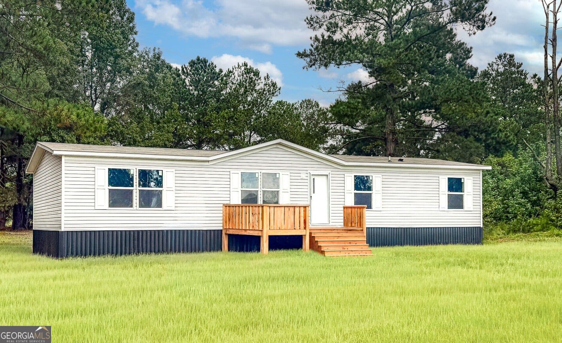 4 bedroom, 2 bathroom, 1,475 sq ft manufactured home,single family residence for sale at 165 Laryn Lane, Eastman, GA 31023
