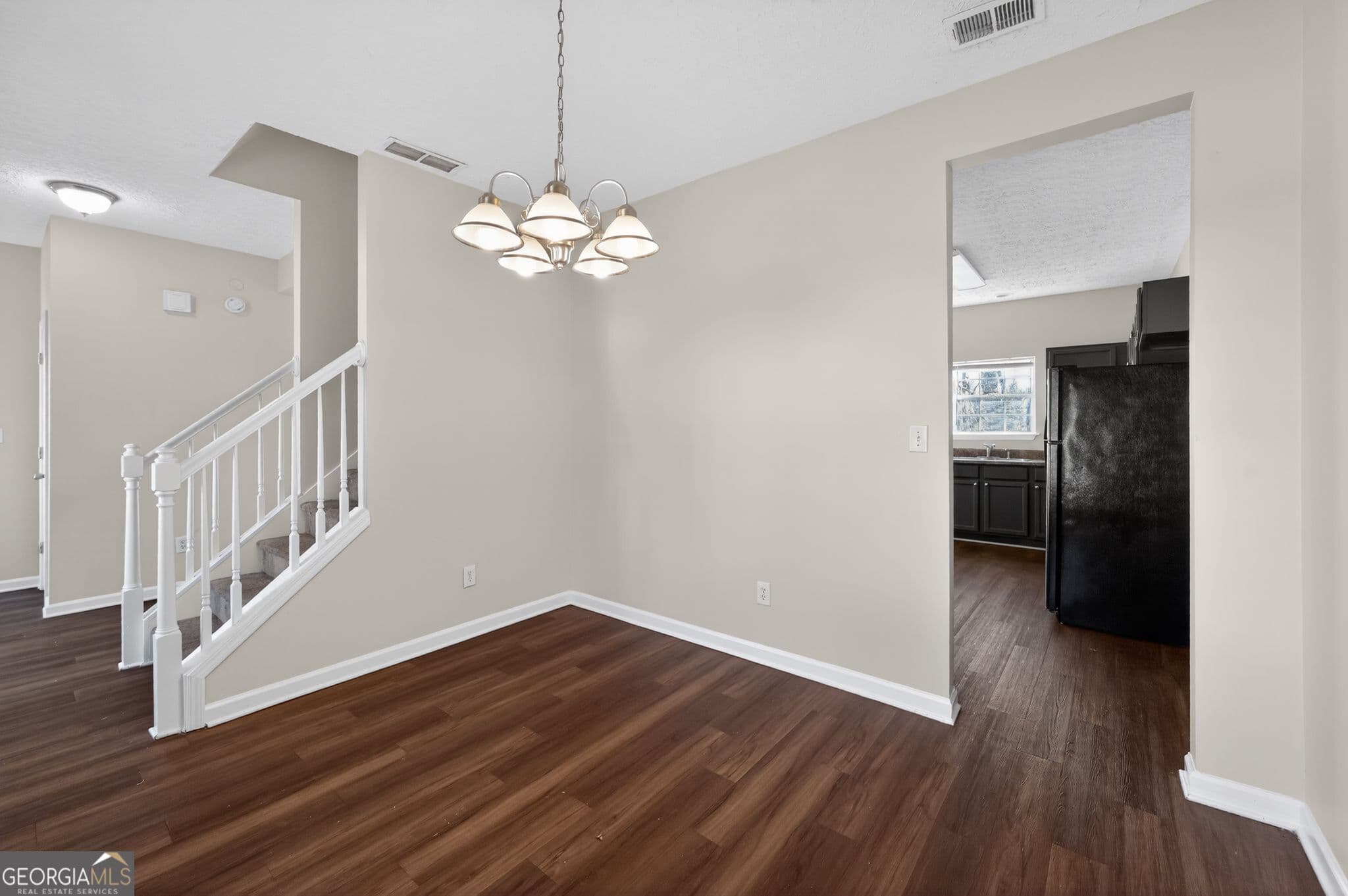 3 bedroom, 2.5 bathroom, 1,640 sq ft single family residence for sale at 4292 Linecrest Lane, Ellenwood, GA 30294 — photo 7