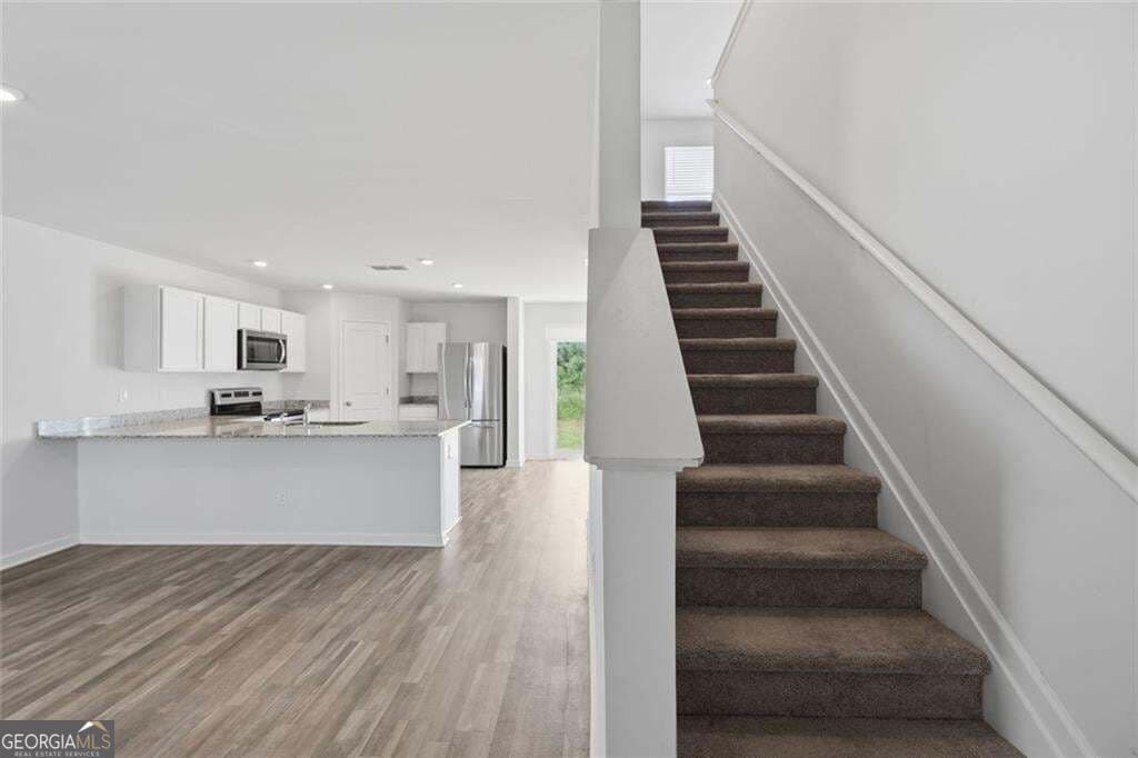 4 bedroom, 3 bathroom, 1,774 sq ft single family residence for rent at 133 Oxford Lane, Kingston, GA 30145 for $2,300 a month — photo 2