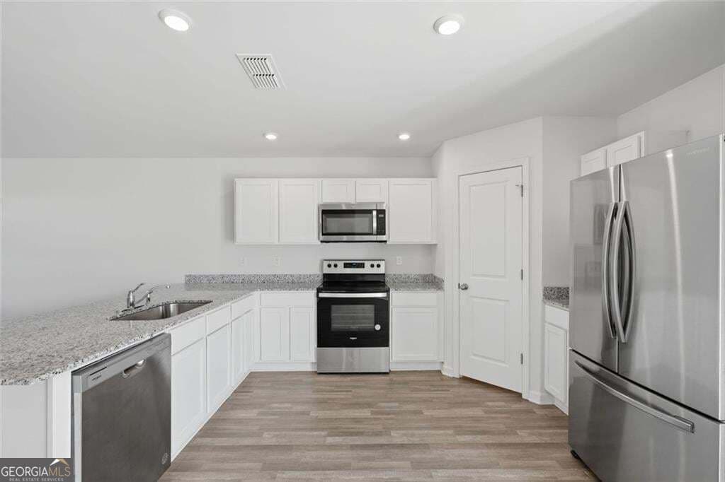 4 bedroom, 3 bathroom, 1,774 sq ft single family residence for rent at 133 Oxford Lane, Kingston, GA 30145 for $2,300 a month — photo 5