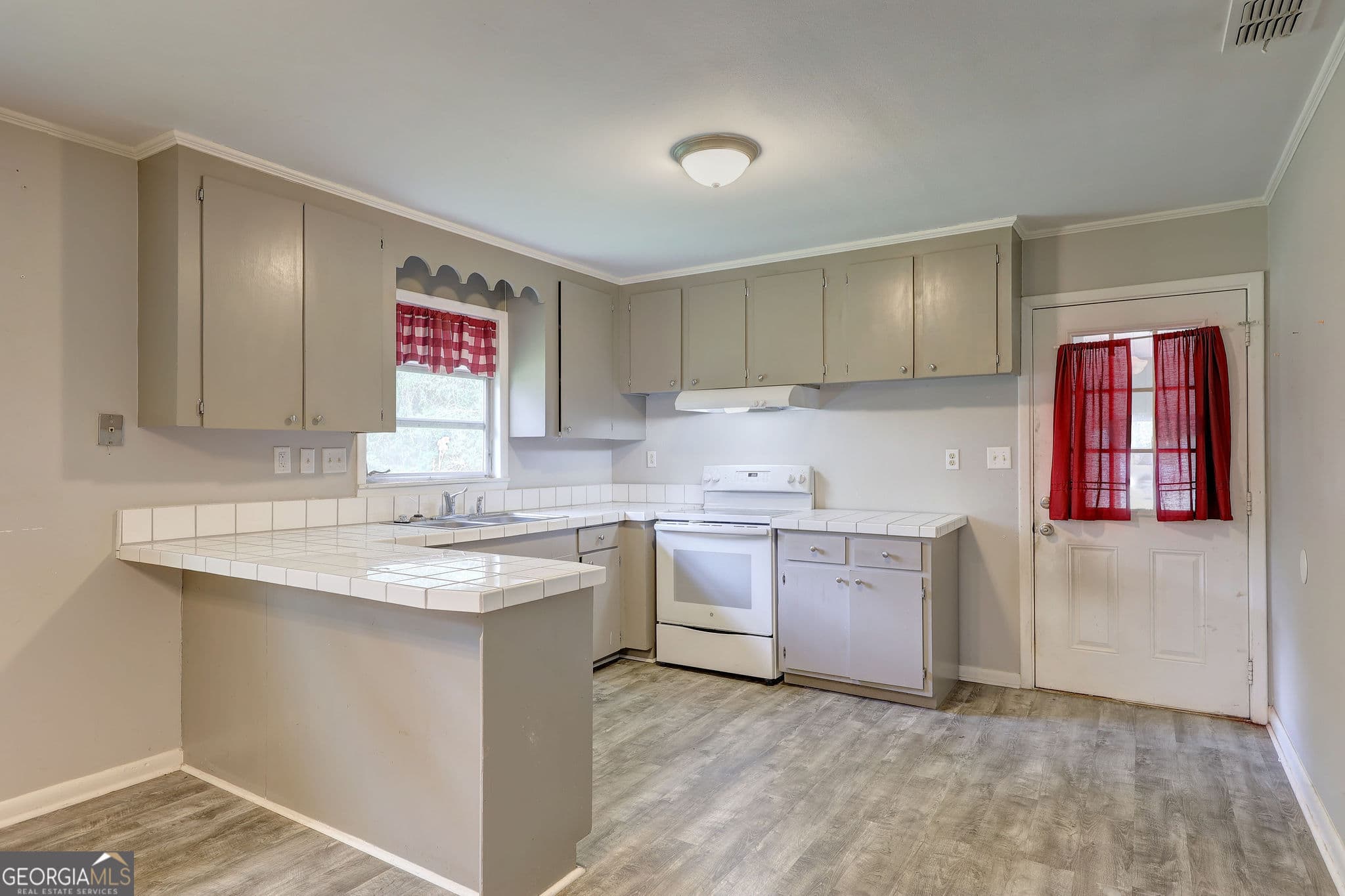 3 bedroom, 2 bathroom, 1,196 sq ft single family residence under contract at 2509 Ga Highway 122, Thomasville, GA 31757 — photo 10