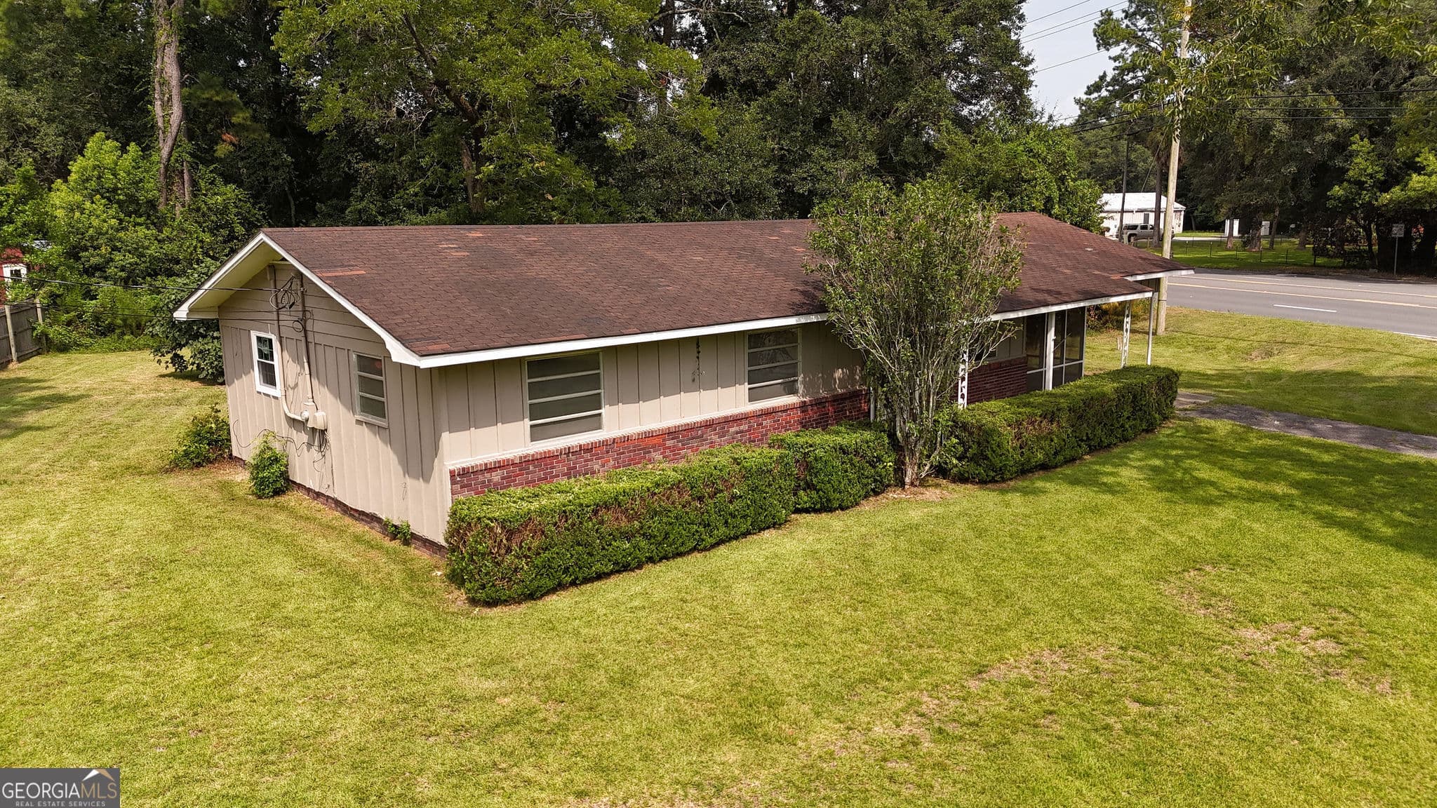 3 bedroom, 2 bathroom, 1,196 sq ft single family residence under contract at 2509 Ga Highway 122, Thomasville, GA 31757 — photo 4