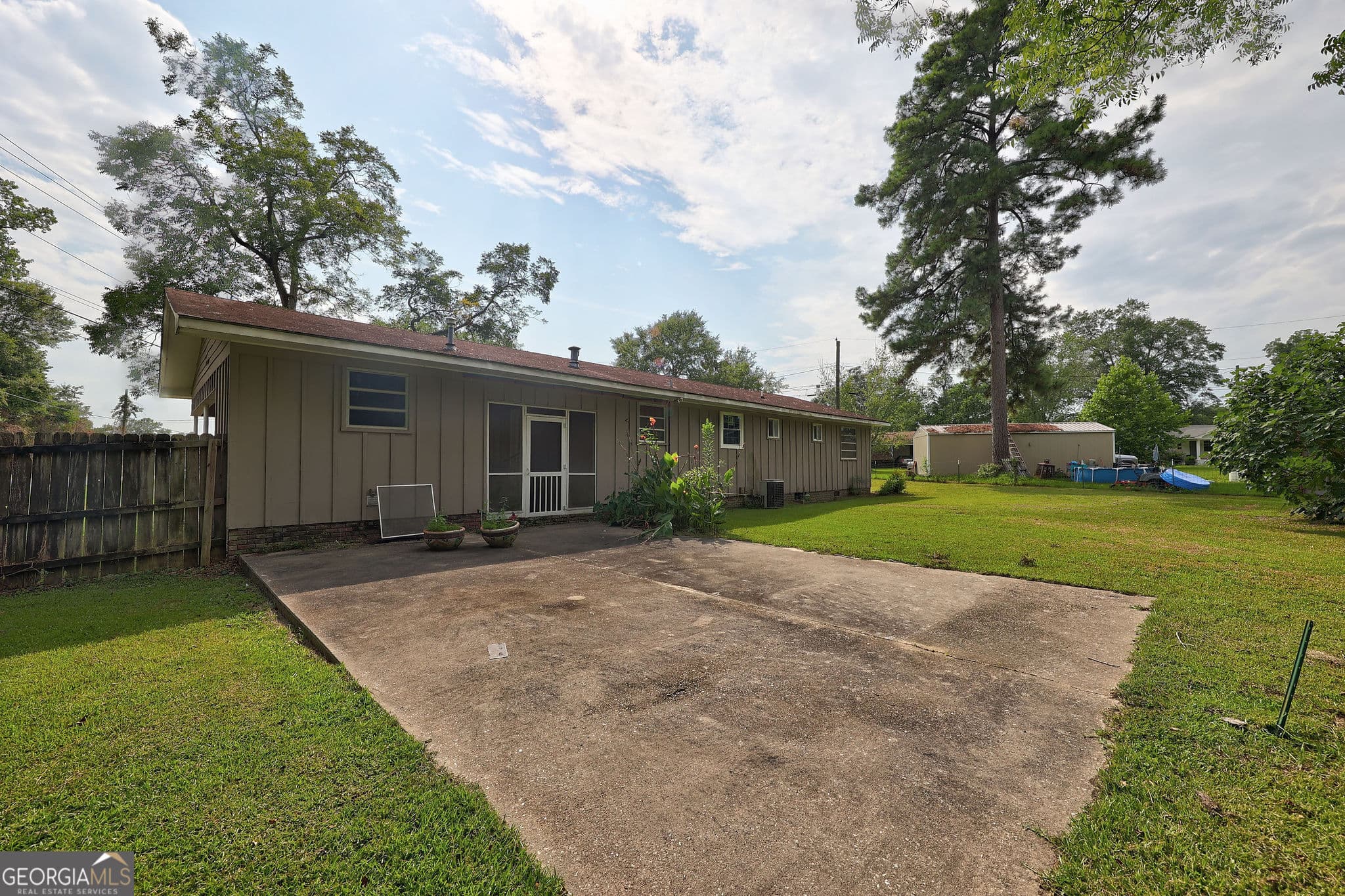 3 bedroom, 2 bathroom, 1,196 sq ft single family residence under contract at 2509 Ga Highway 122, Thomasville, GA 31757 — photo 8