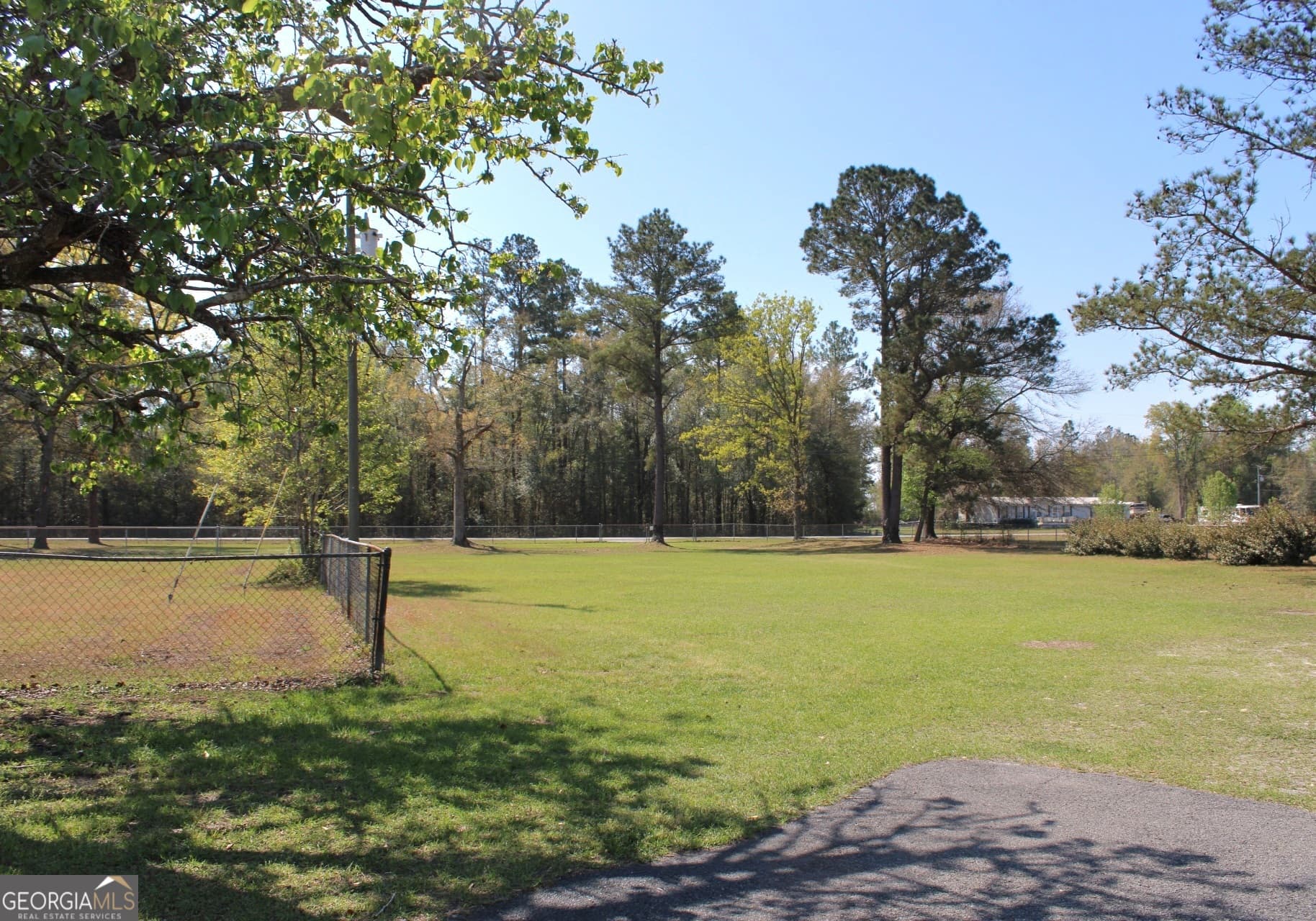 3 bedroom, 2 bathroom, 1,792 sq ft manufactured home,single family residence for sale at 1606 Homestead Drive, Ellabell, GA 31308 — photo 7