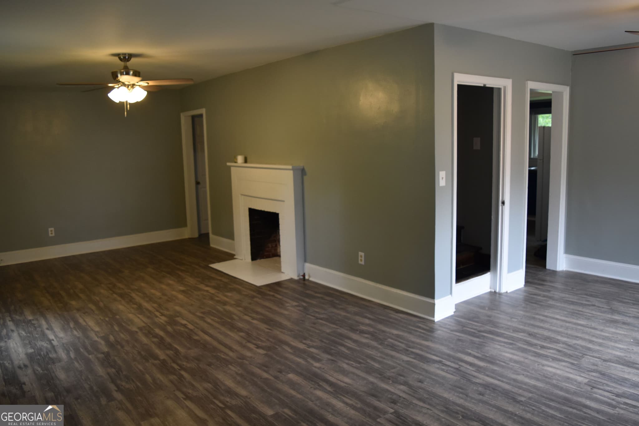 3 bedroom, 2 bathroom, 1,460 sq ft single family residence for sale at 224 Oak, Fort Valley, GA 31030 — photo 2