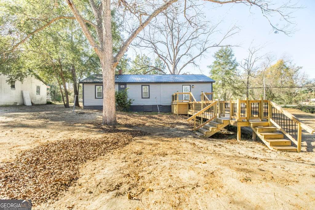 3 bedroom, 2 bathroom, 1,200 sq ft single family residence under contract at 401 Pine Street, Dublin, GA 31021 — photo 6
