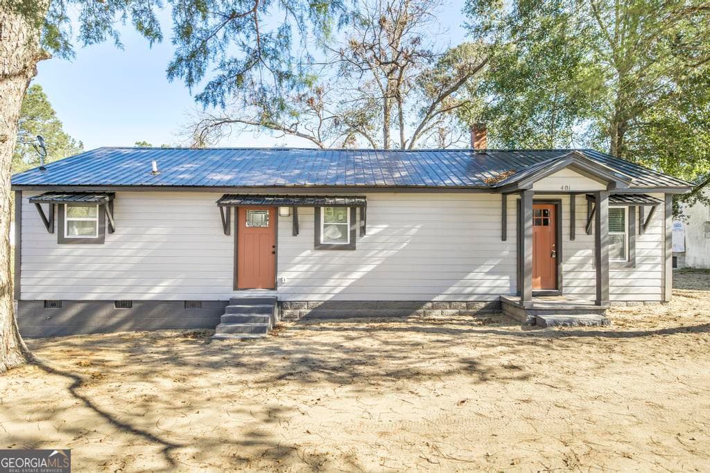 3 bedroom, 2 bathroom, 1,200 sq ft single family residence under contract at 401 Pine Street, Dublin, GA 31021
