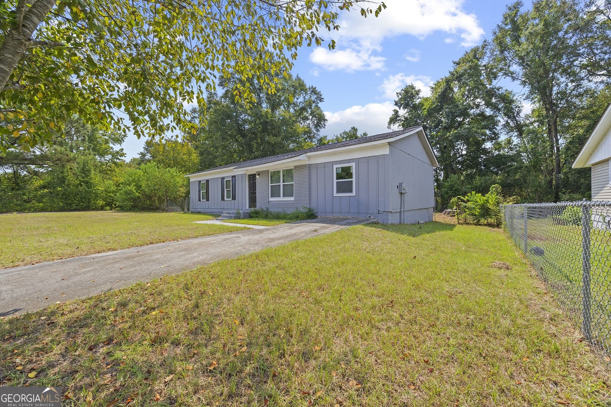 4 bedroom, 1 bathroom, 1,000 sq ft single family residence for rent at 2844 Shamrock Lane, Macon, GA 31206 for $1,111 a month — photo 2