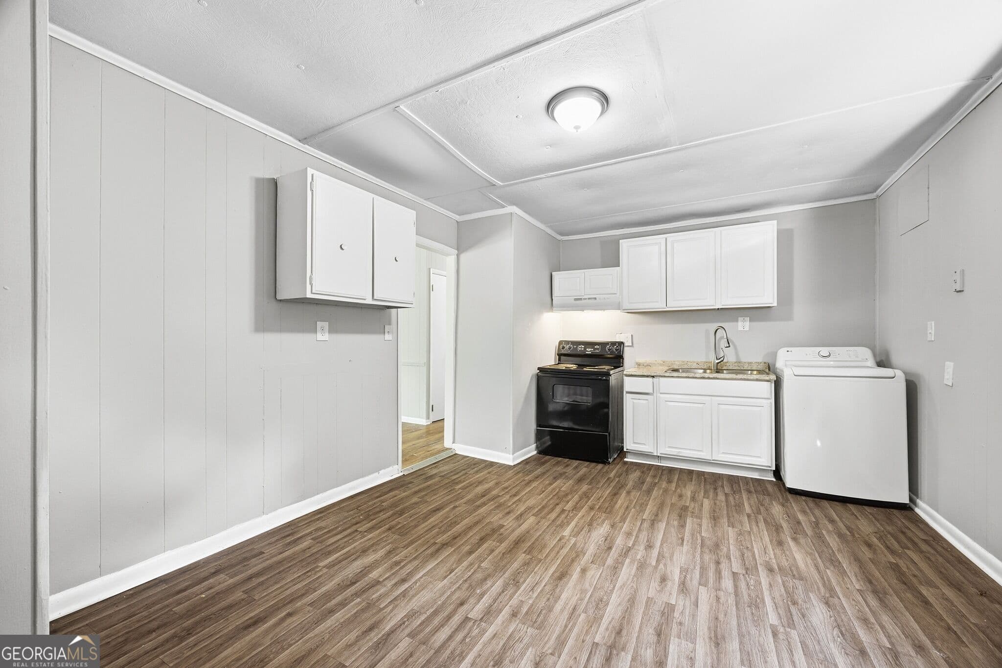 4 bedroom, 1 bathroom, 1,000 sq ft single family residence for rent at 2844 Shamrock Lane, Macon, GA 31206 for $1,111 a month — photo 6