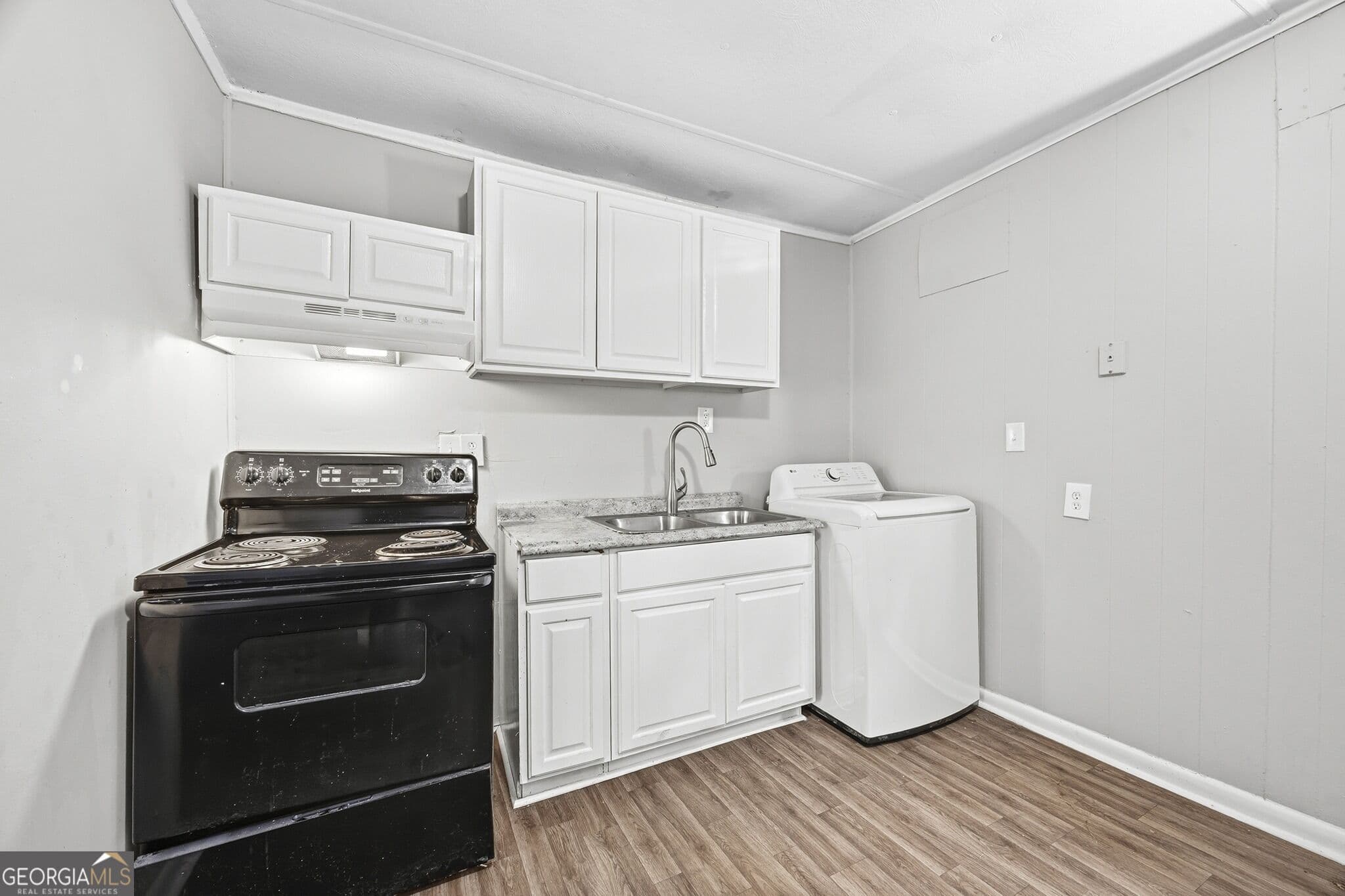 4 bedroom, 1 bathroom, 1,000 sq ft single family residence for rent at 2844 Shamrock Lane, Macon, GA 31206 for $1,111 a month — photo 5