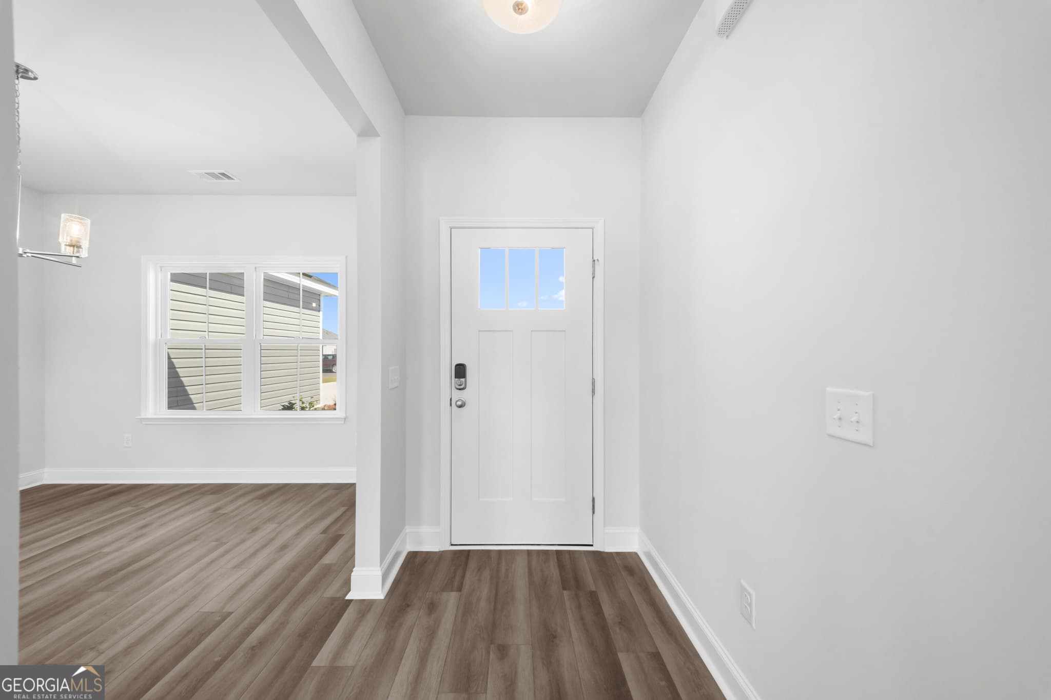 3 bedroom, 2 bathroom, 1,540 sq ft single family residence for sale at 320 Barney Run, Statesboro, GA 30458 — photo 3