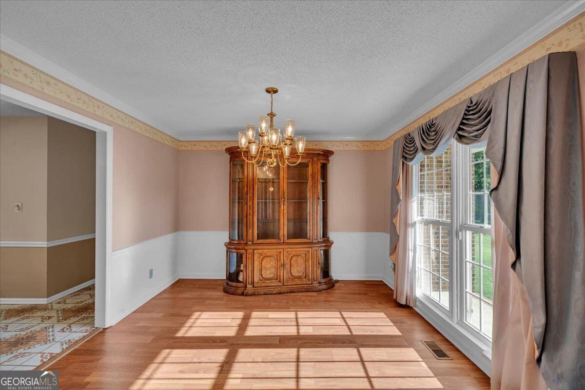 4 bedroom, 3.5 bathroom, 3,583 sq ft single family residence for sale at 105 Julies Circle, Perry, GA 31069 — photo 6