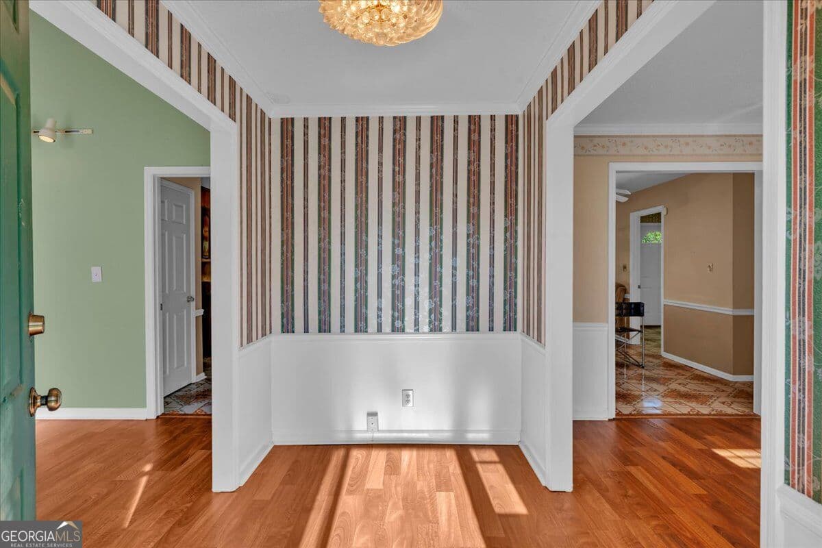 4 bedroom, 3.5 bathroom, 3,583 sq ft single family residence for sale at 105 Julies Circle, Perry, GA 31069 — photo 3