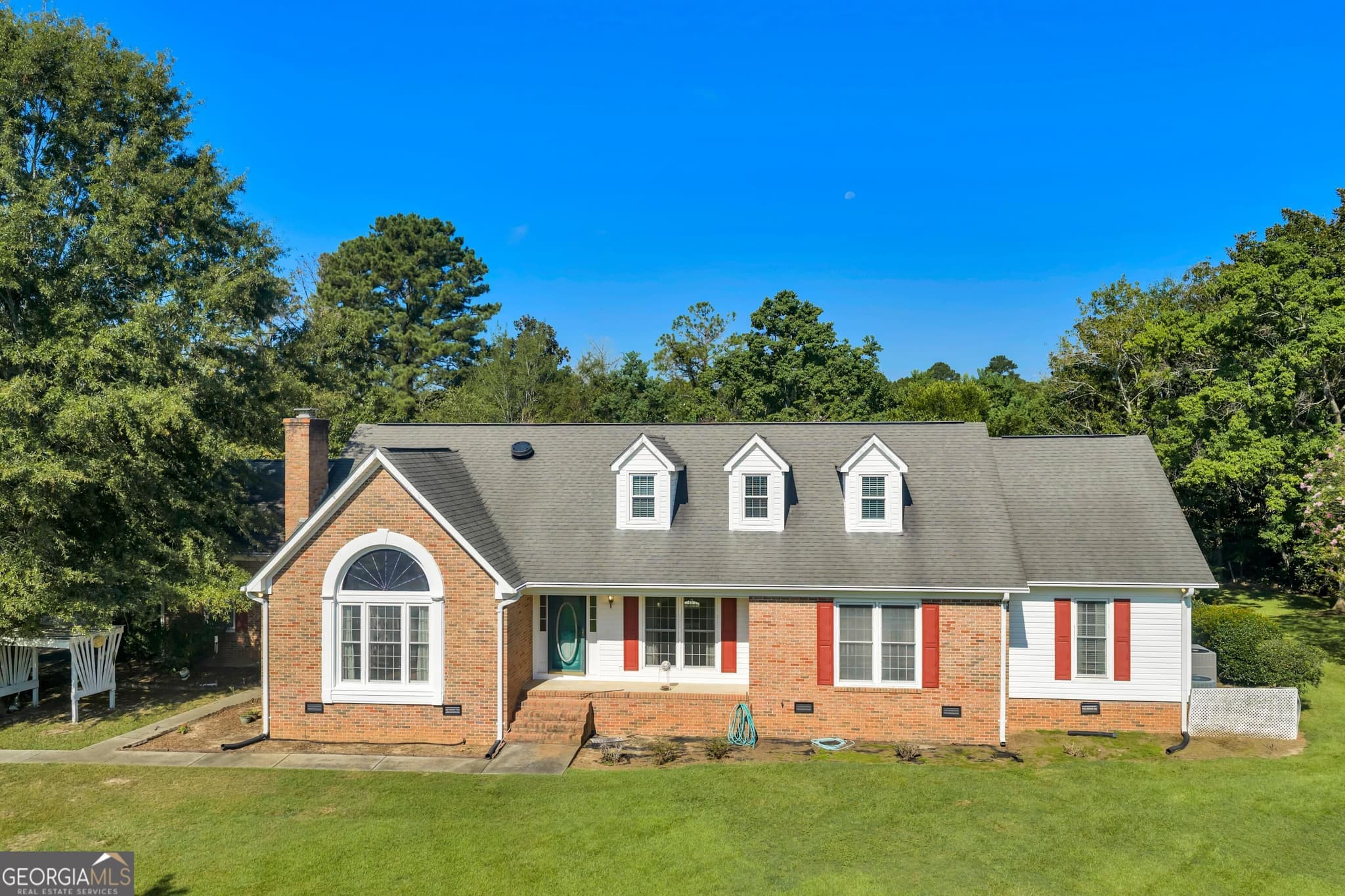 4 bedroom, 3.5 bathroom, 3,583 sq ft single family residence for sale at 105 Julies Circle, Perry, GA 31069