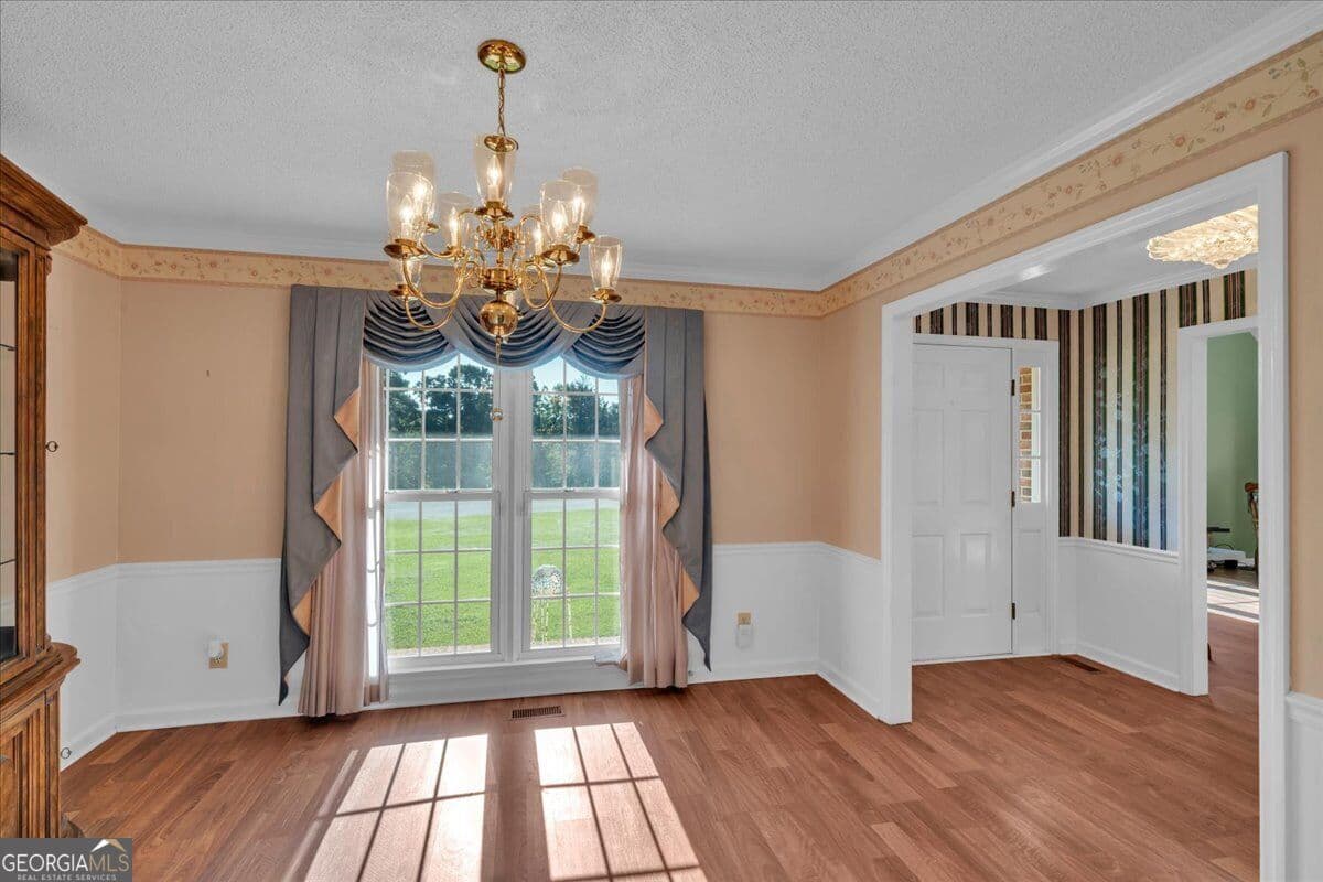 4 bedroom, 3.5 bathroom, 3,583 sq ft single family residence for sale at 105 Julies Circle, Perry, GA 31069 — photo 5