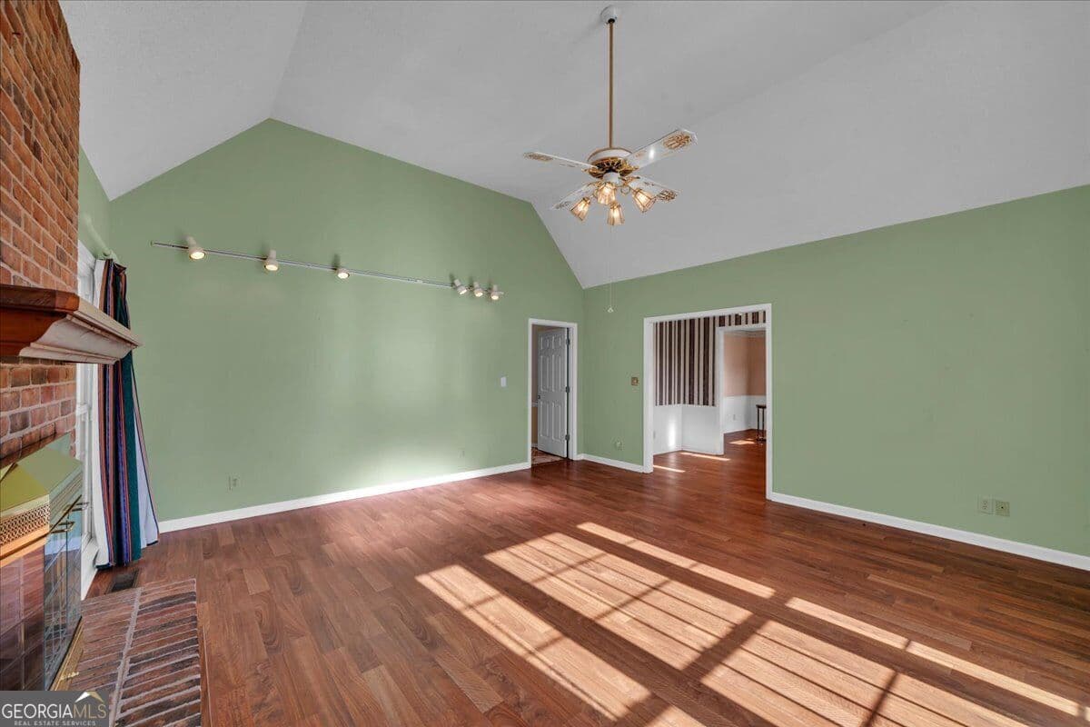 4 bedroom, 3.5 bathroom, 3,583 sq ft single family residence for sale at 105 Julies Circle, Perry, GA 31069 — photo 9