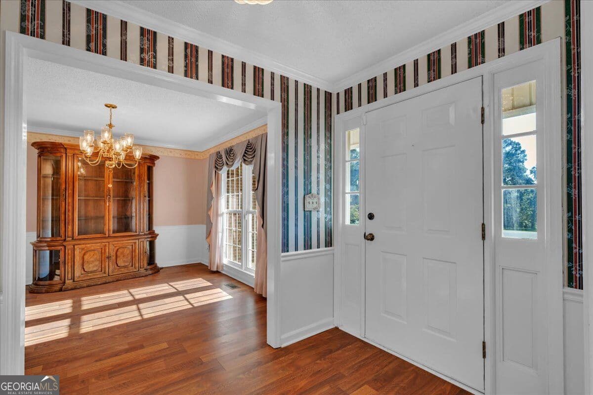 4 bedroom, 3.5 bathroom, 3,583 sq ft single family residence for sale at 105 Julies Circle, Perry, GA 31069 — photo 4