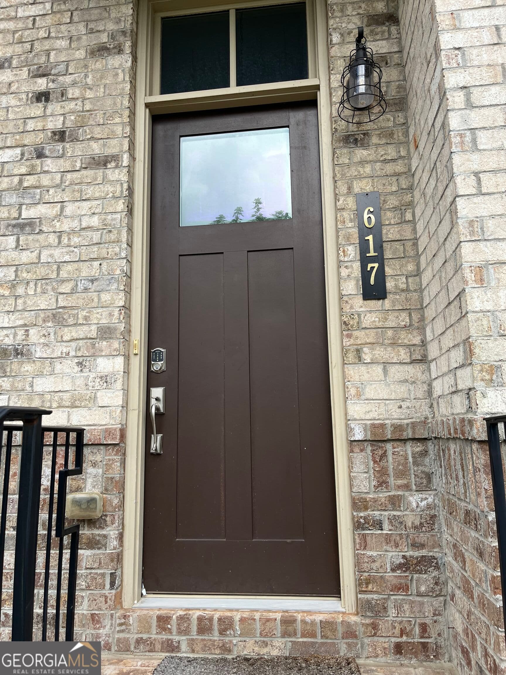 4 bedroom, 3.5 bathroom, 2,160 sq ft townhouse for sale at 617 Harrington Hills, Decatur, GA 30032 — photo 2