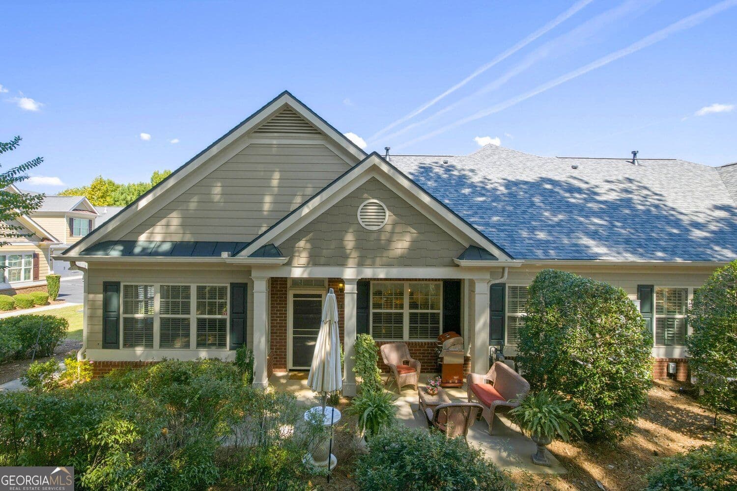 3 bedroom, 3 bathroom, 2,166 sq ft condominium for sale at 1405 Oak Meadows Lane, Cumming, GA 30041 — photo 1 of 31