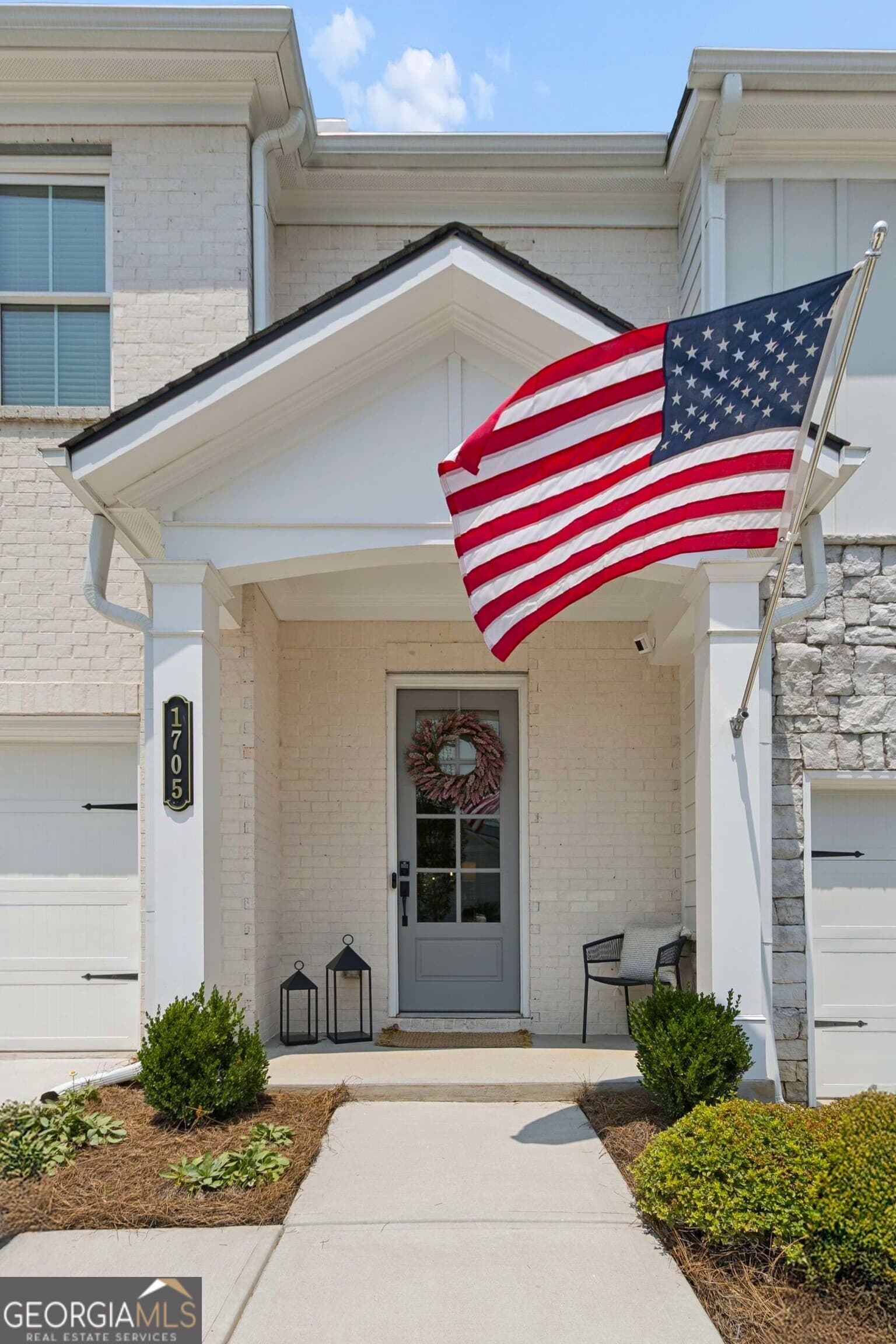 3 bedroom, 3.5 bathroom, 2,657 sq ft townhouse for sale at 1705 Cosette Lane, Kennesaw, GA 30152 — photo 3