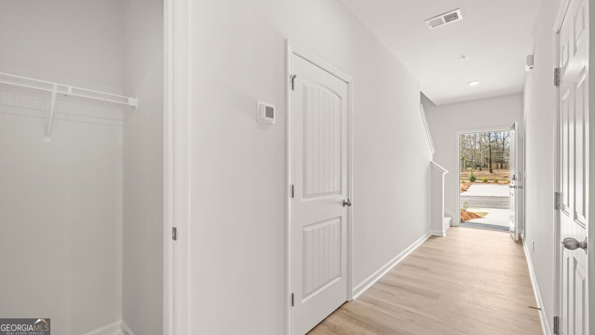 3 bedroom, 2.5 bathroom, 1,508 sq ft townhouse for sale at 2028 Roseleigh Drive, Douglasville, GA 30134 — photo 3