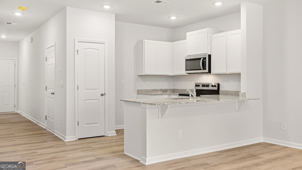 3 bedroom, 2.5 bathroom, 1,508 sq ft townhouse for sale at 2028 Roseleigh Drive, Douglasville, GA 30134 — photo 5