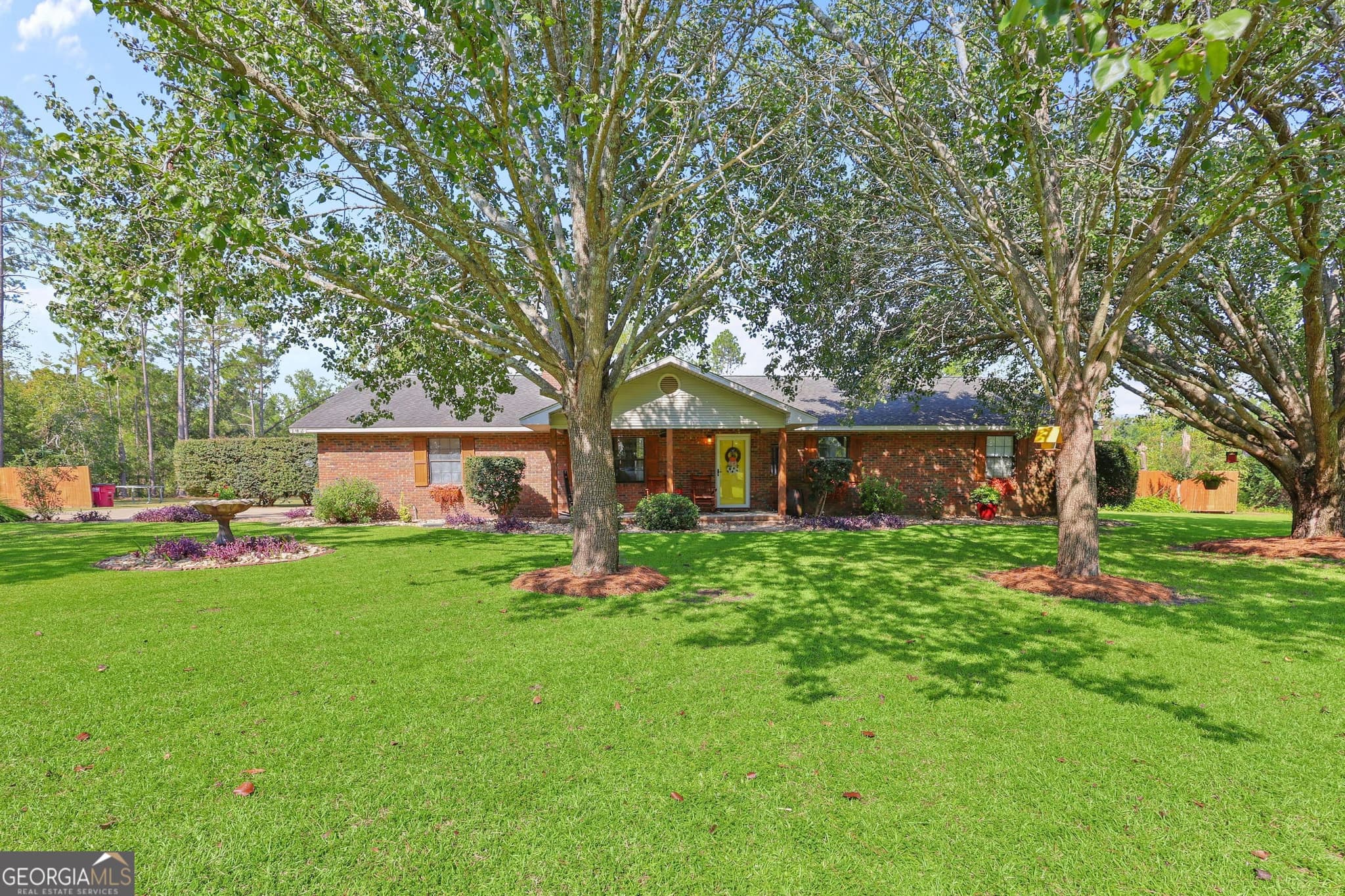 3 bedroom, 2 bathroom, 2,158 sq ft single family residence for sale at 142 Sunfish Road, Alma, GA 31510