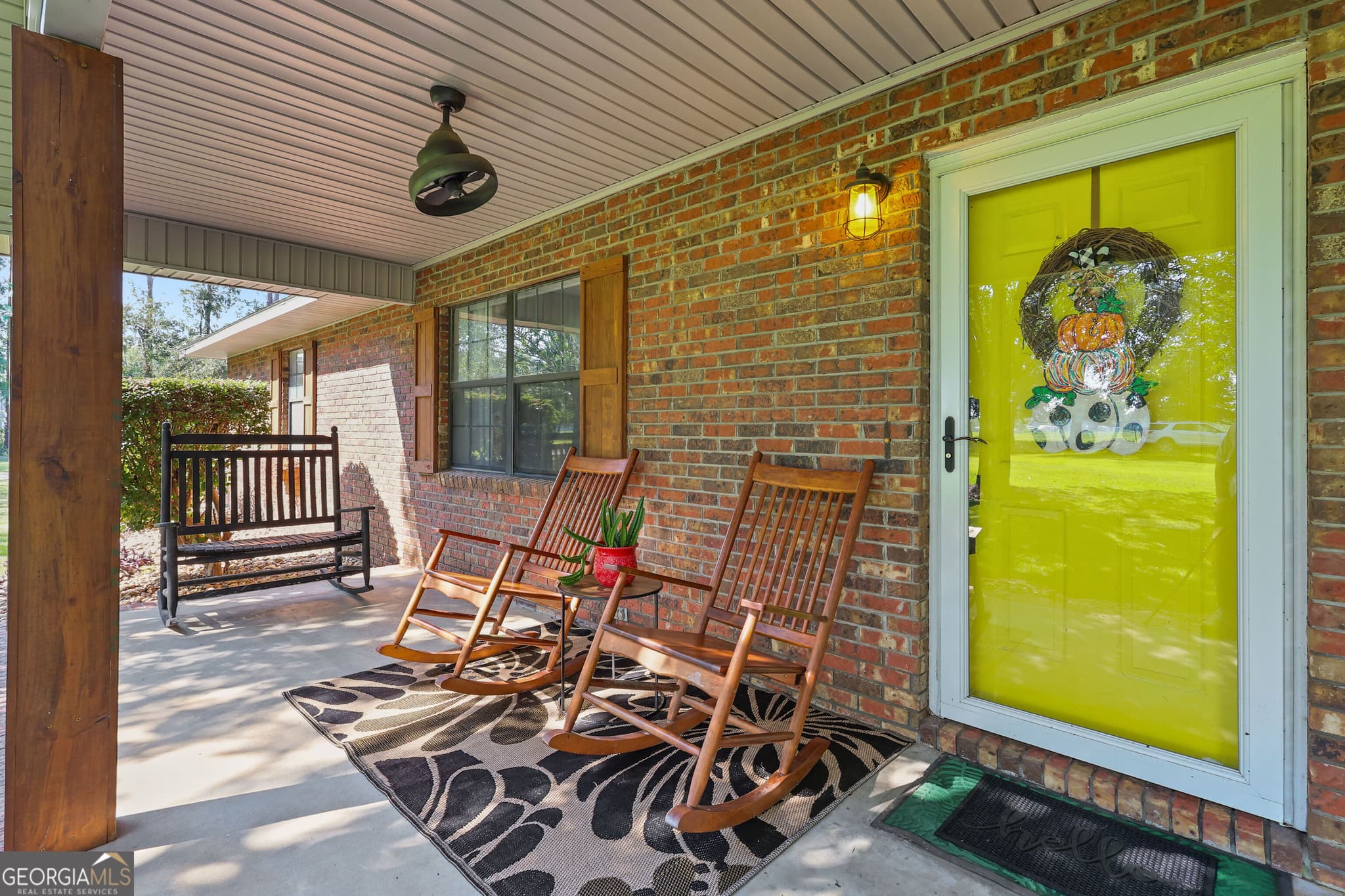 3 bedroom, 2 bathroom, 2,158 sq ft single family residence for sale at 142 Sunfish Road, Alma, GA 31510 — photo 5