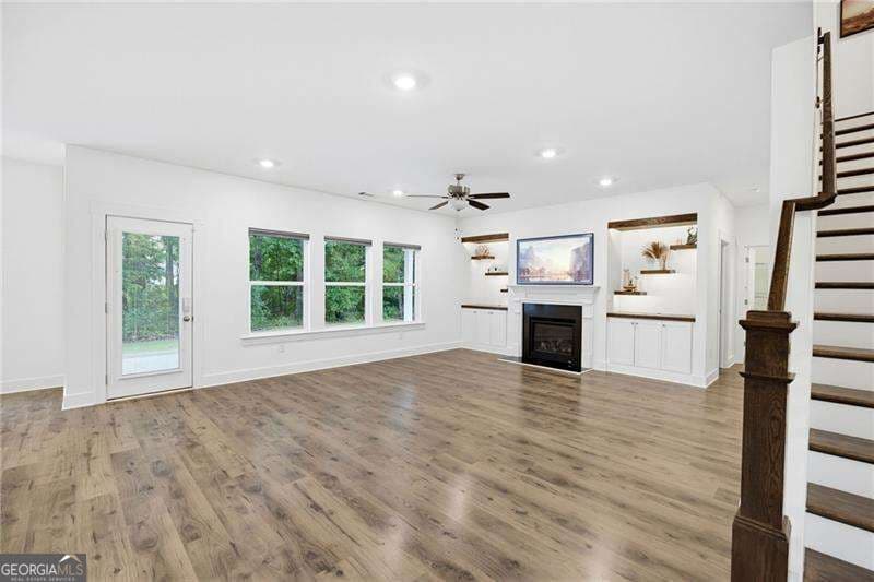 6 bedroom, 5 bathroom, 4,306 sq ft single family residence for sale at 2445 Oxenwood Drive, Marietta, GA 30064 — photo 10
