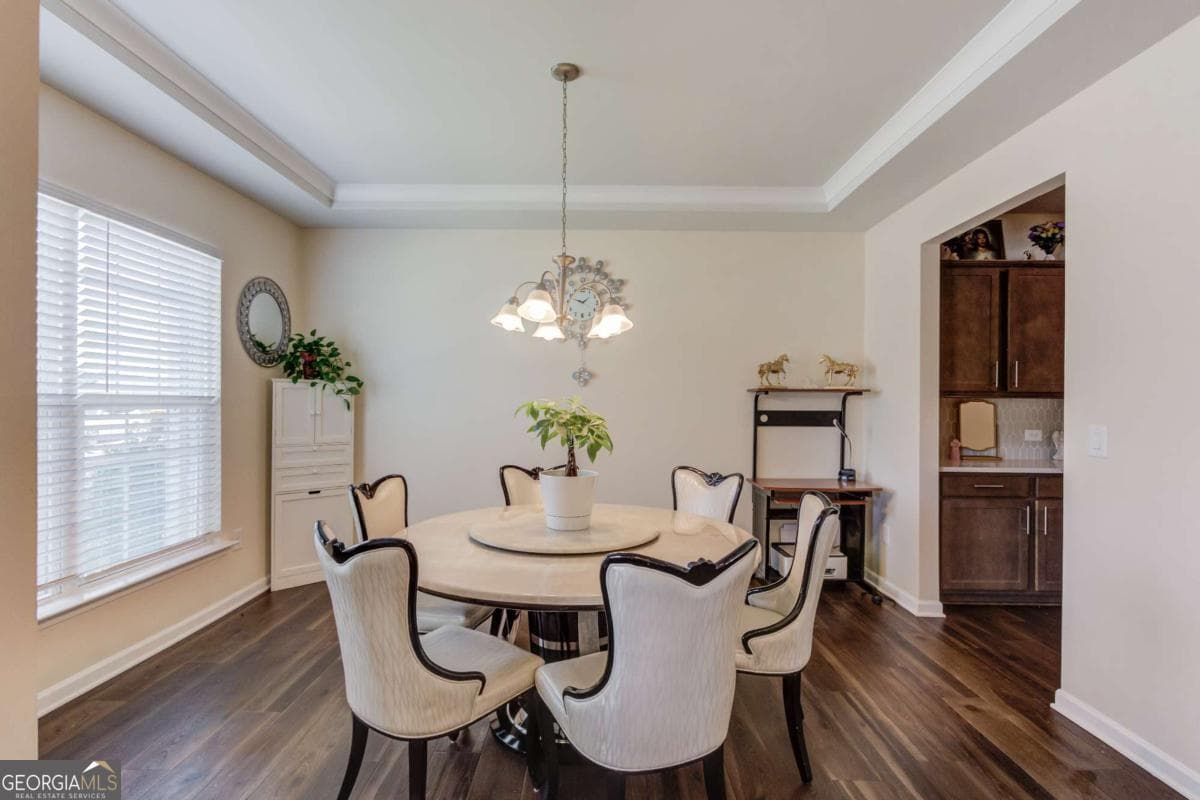 5 bedroom, 4.5 bathroom, 3,488 sq ft single family residence for sale at 4819 Sierra Creek Drive, Hoschton, GA 30548 — photo 6