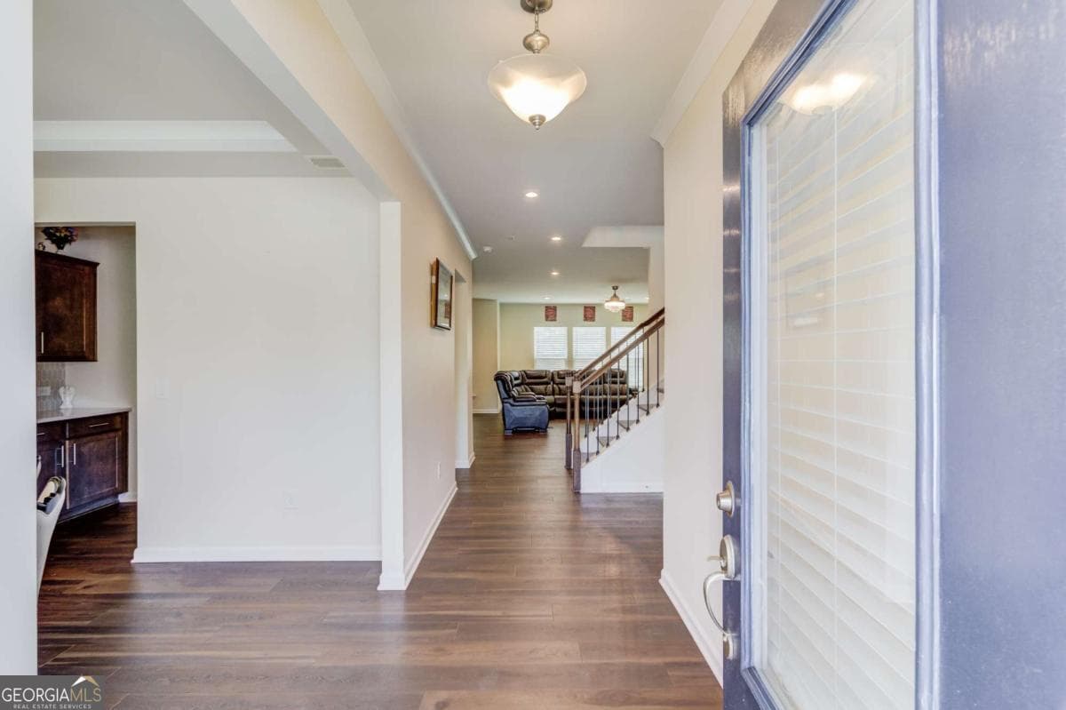 5 bedroom, 4.5 bathroom, 3,488 sq ft single family residence for sale at 4819 Sierra Creek Drive, Hoschton, GA 30548 — photo 4