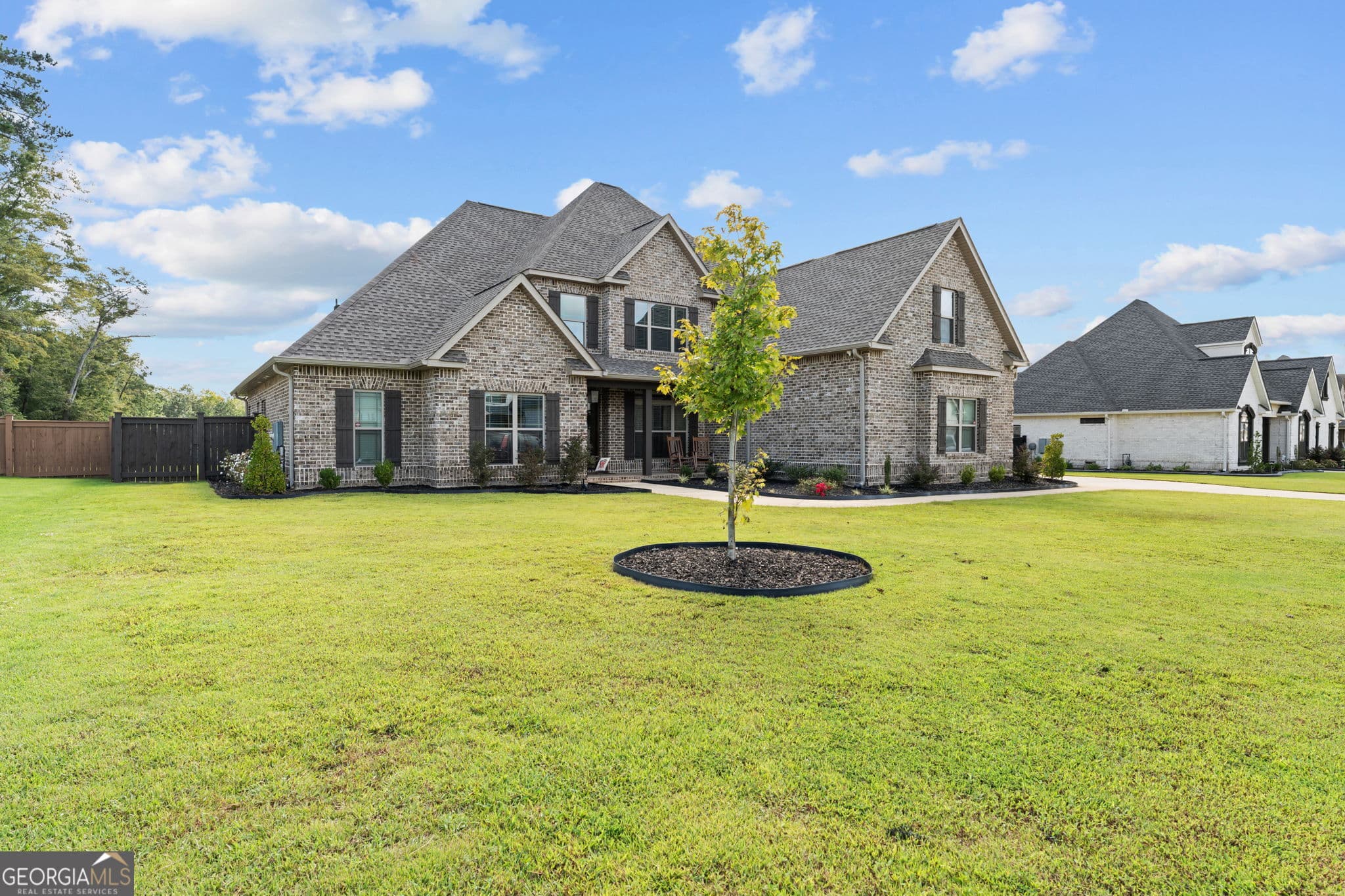 6 bedroom, 4 bathroom, 4,117 sq ft single family residence for sale at 223 Bristleleaf Path, Kathleen, GA 31047 — photo 3