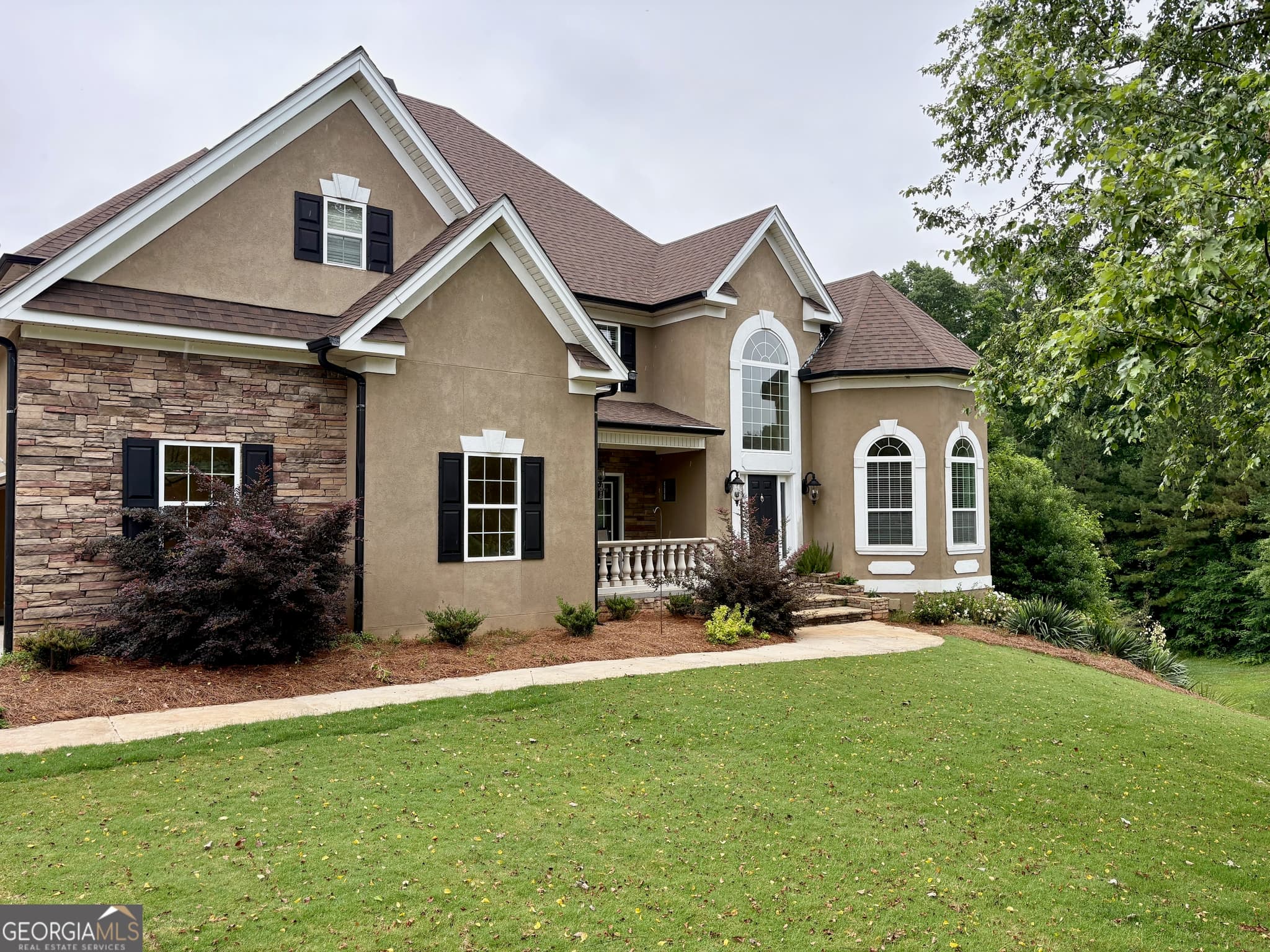 5 bedroom, 4.5 bathroom, 6,633 sq ft single family residence for sale at 518 River Overlook, Forsyth, GA 31029 — photo 2
