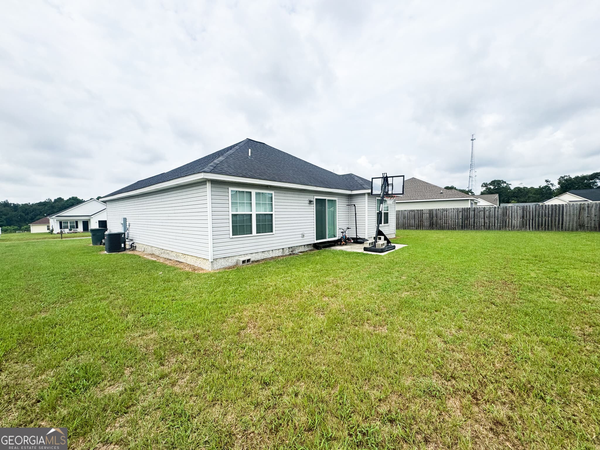 3 bedroom, 2 bathroom, 1,250 sq ft single family residence for sale at 6003 Virginia Pine Avenue, Statesboro, GA 30458 — photo 6