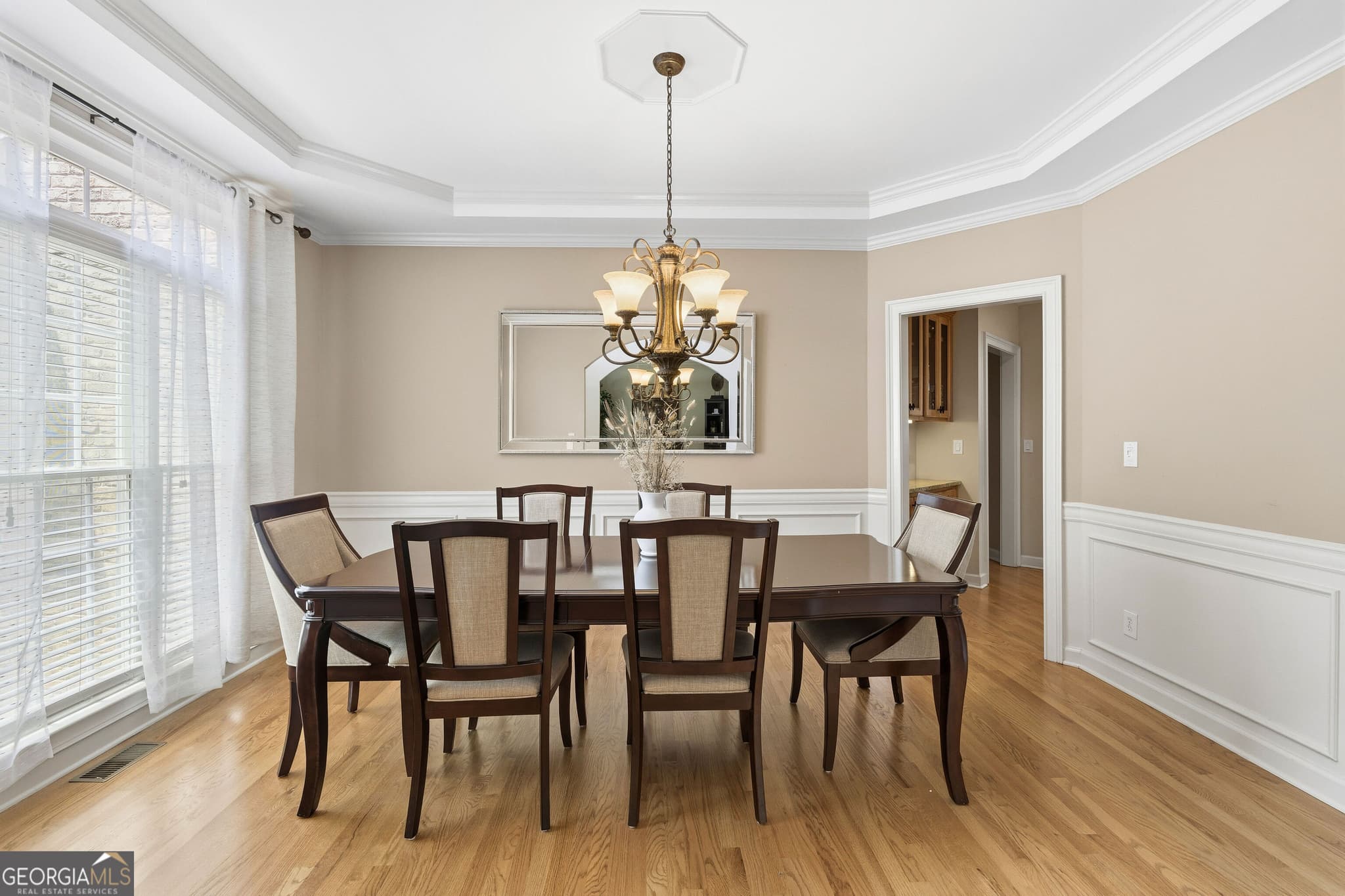 5 bedroom, 4.5 bathroom, 4,634 sq ft single family residence for sale at 5519 Highland Preserve Drive, Mableton, GA 30126 — photo 5