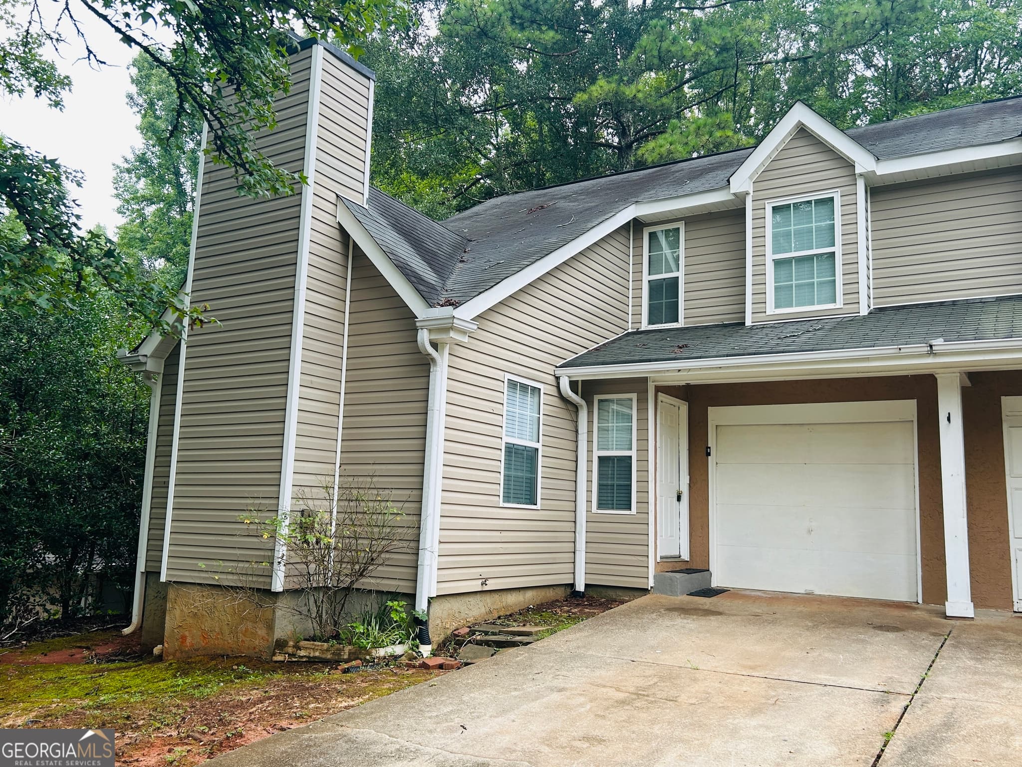 2 bedroom, 1.5 bathroom, 1,261 sq ft townhouse for rent at 207 Hillcrest Drive, Palmetto, GA 30268 for $1,300 a month — photo 1 of 1