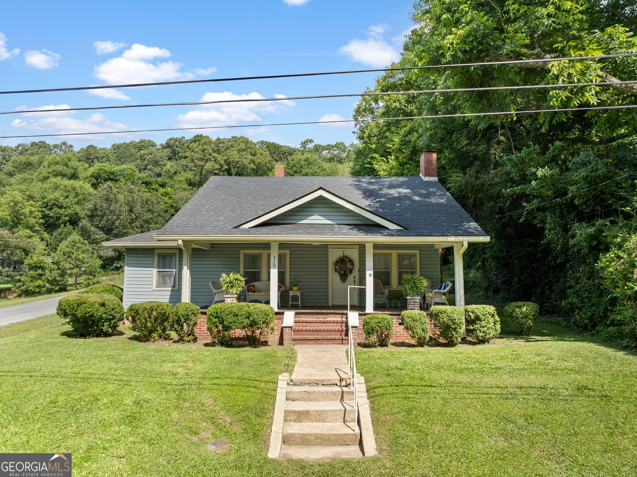 3 bedroom, 1.5 bathroom, 1,315 sq ft single family residence for sale at 310 Georgia Avenue, Summerville, GA 30747 — photo 2