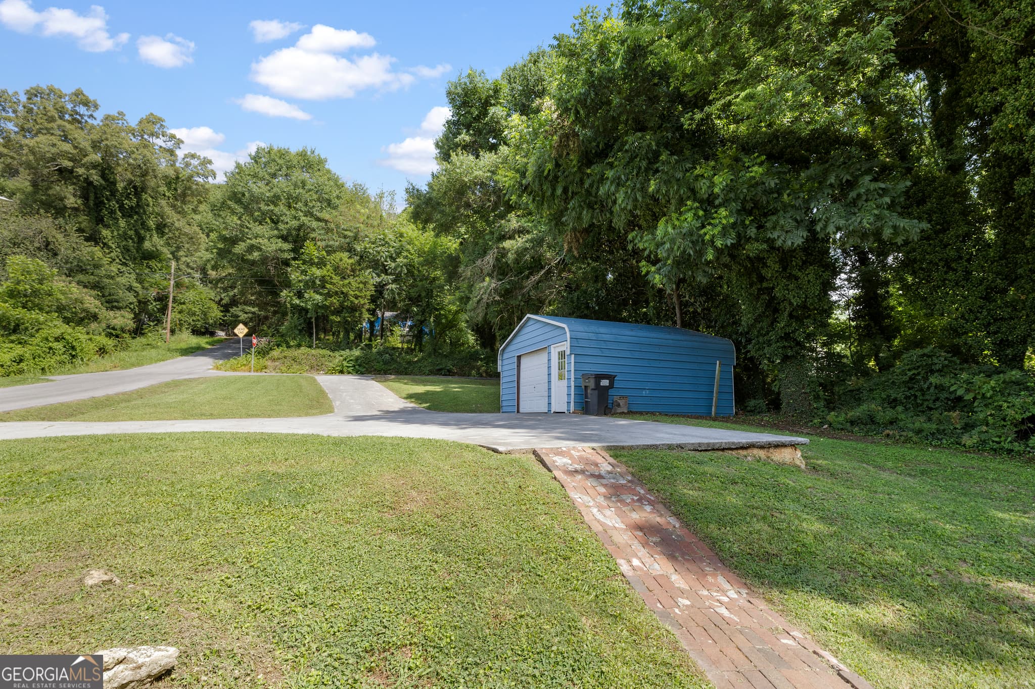 3 bedroom, 1.5 bathroom, 1,315 sq ft single family residence for sale at 310 Georgia Avenue, Summerville, GA 30747 — photo 10