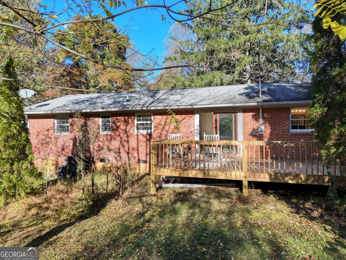 3 bedroom, 2 bathroom single family residence under contract at 110 Johnson Road, Hayesville, NC 28904 — photo 5
